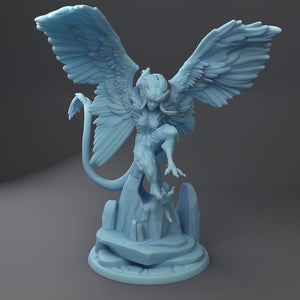 Pteryx the Sexy Harpy Girl       28mm or 32mm Miniatures