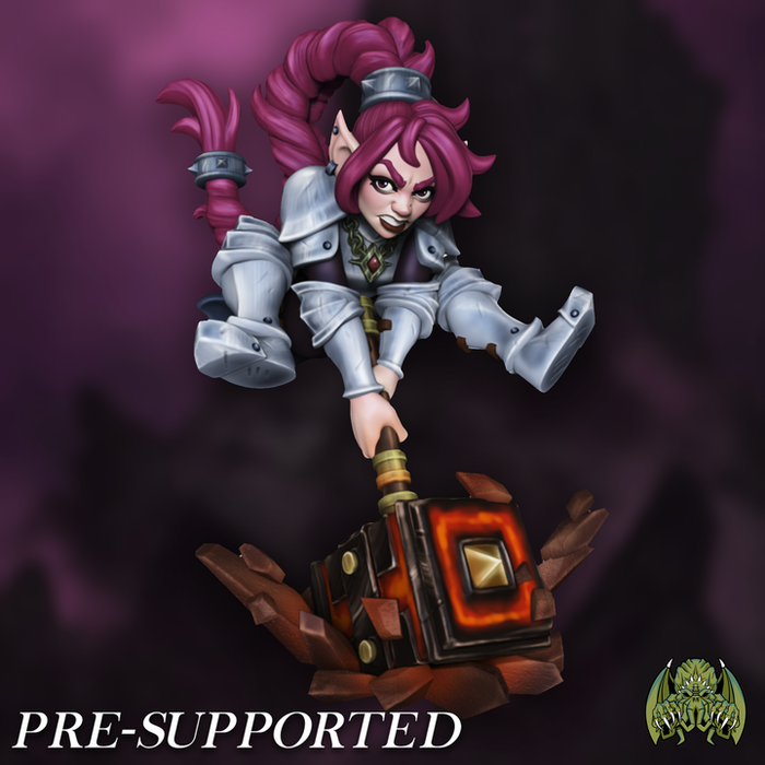 Tess Thunderfoot NSFW Halfling Female Warrior Paladin - 28mm or 32mm Miniatures of Madness Mini Smelter's Pit