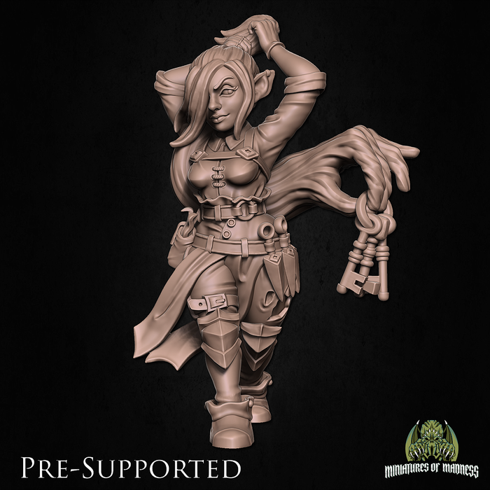 Meena Mocklaw the Trickster Sexy Female Gnome Rogue - 28mm or 32mm Miniatures of Madness Mini Spellcasters