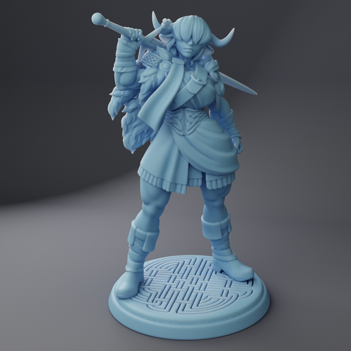 Maisie Minotaur highlander Sexy Female Fighter Barbarian - 28mm 32mm 54mm or 75mm Miniatures Twin Goddess Cheeky Charmers