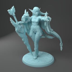 Sexy Female Silver Dragon Elf             28mm or 32mm Miniatures