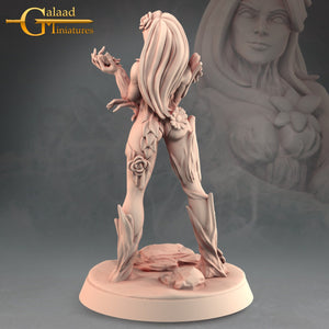 Dryads - 28mm or 32mm Miniatures