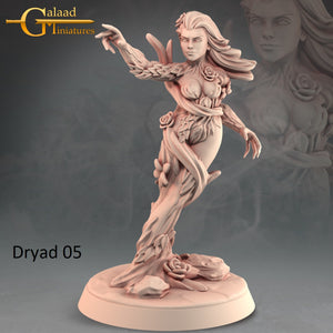 Dryads - 28mm or 32mm Miniatures