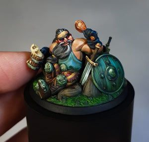 Relaxing Dwarf Mercenary          + Available Painting Tutorial28mm or 32mm Miniatures