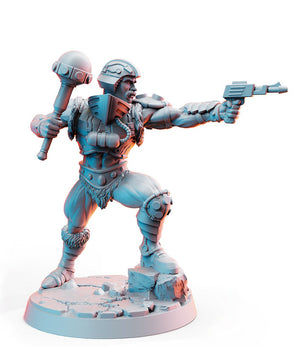 Dun-Ken Master of Arms - 2 Poses Man O War  28mm or 32mm Miniatures