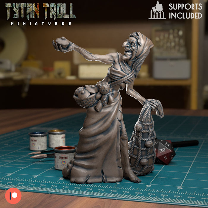 Witch Catcher - 28mm or 32mm Halloween, Fairytale, or RPG Miniatures