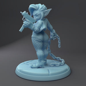 Riff the Bad Girl Uzi Goblin      Synthwave 28mm or 32mm Miniatures
