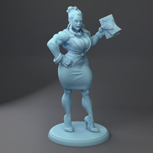 Sexy Female CEO Orc     28mm or 32mm Miniatures