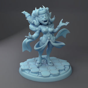 Queen Peryl Pinup Female Goblin      28mm or 32mm Miniatures