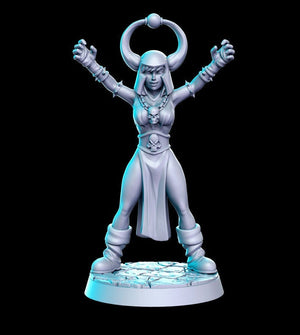 Dark Sorceress - Heroine Quest - 28mm or 32mm Miniature